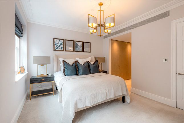 Terraced house to rent in Old Queen Street, St James's, London