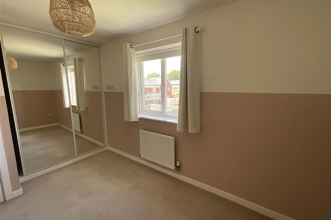 Little Highwood Way, Brentwood photo 4