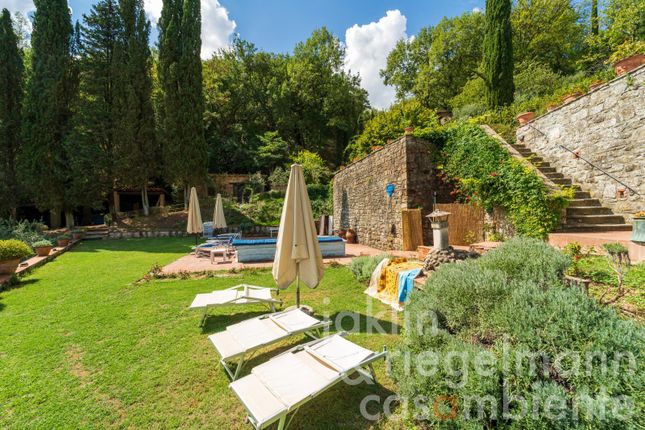 Country house for sale in Italy, Tuscany, Florence, Figline Valdarno