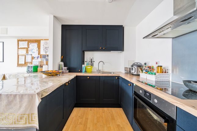 Thumbnail Flat for sale in Swainson Road, London
