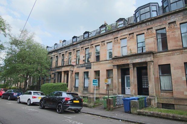 Thumbnail Studio to rent in Oakfield Avenue, Glasgow