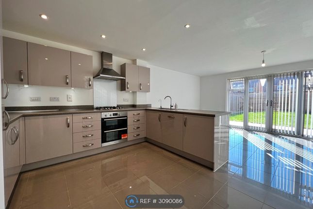 Whitehouse, Milton Keynes photo 3