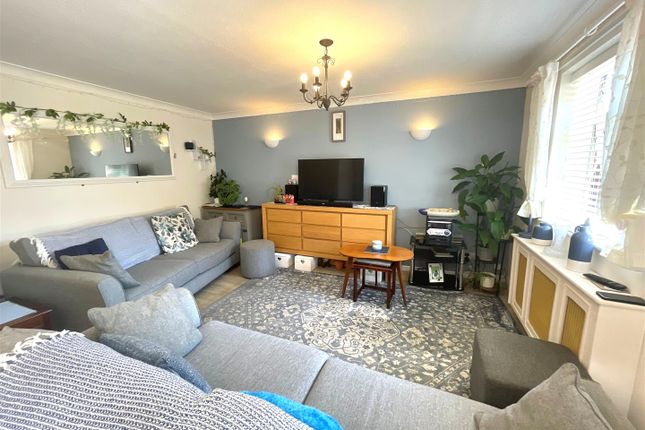 Teakwood, Alverstone Road, Sandown photo 2
