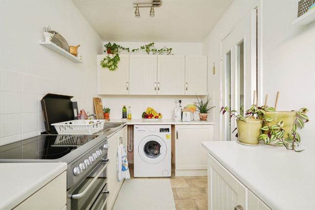 19, Pebble Drive, DIDCOT photo 3