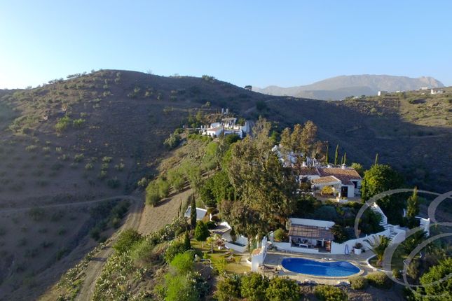 Country house for sale in Canillas De Aceituno, Axarquia, Andalusia, Spain