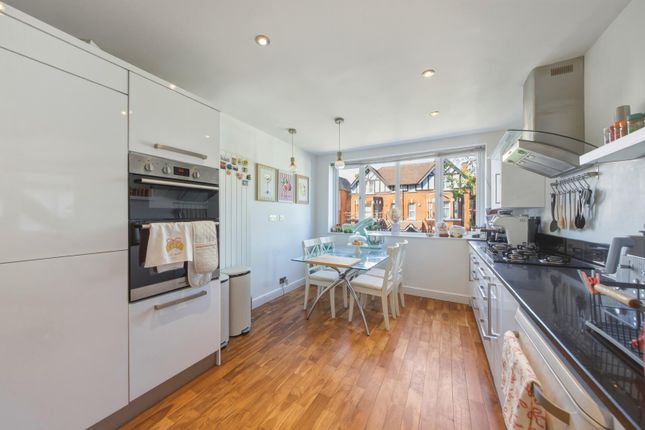 5, Berkeley Avenue, Nottingham photo 4