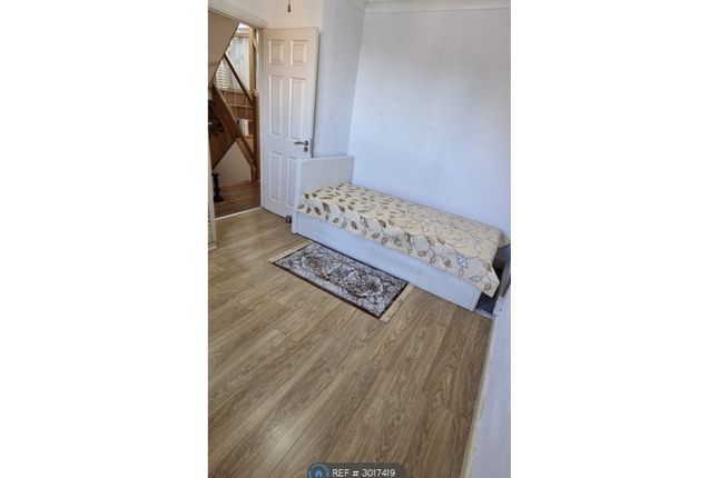 Fontwell Drive, Bletchley, Milton Keynes photo 5