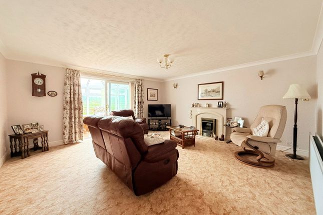 17, Holme Head Way, Carlisle photo 2