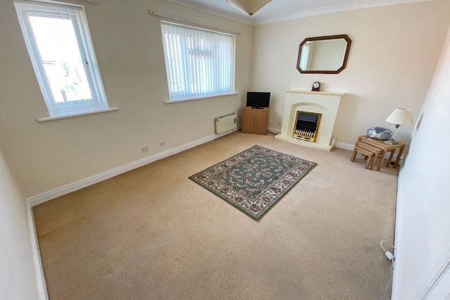Flat 11, Bilbrook Court, Codsall, Wolverhampton photo 2