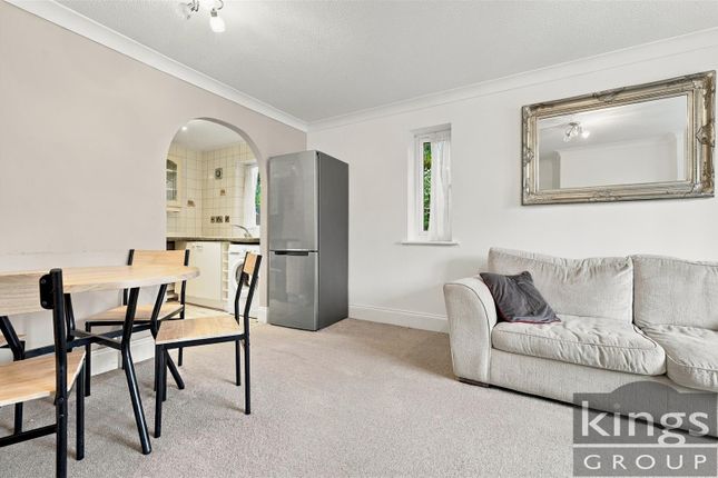 Aynsley Gardens, Harlow photo 4