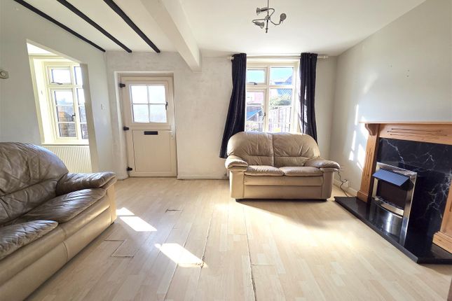 3 Severn Mews, High Street, Stourport-On-Severn photo 3