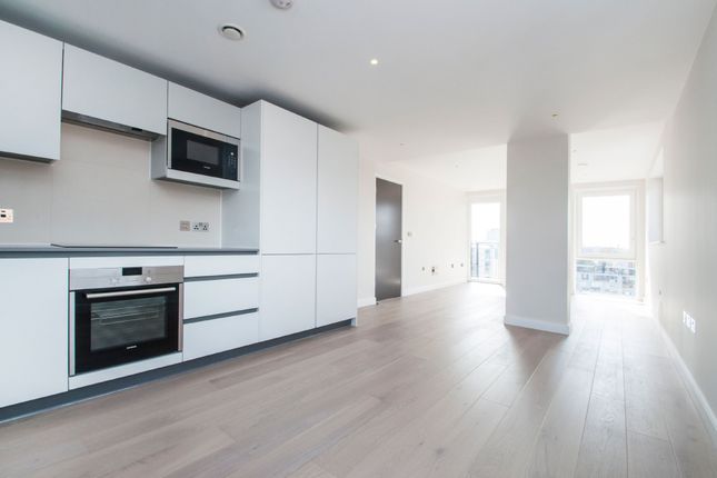 3-bed flat on Cooper Building, Wharf Road, London, £949,000