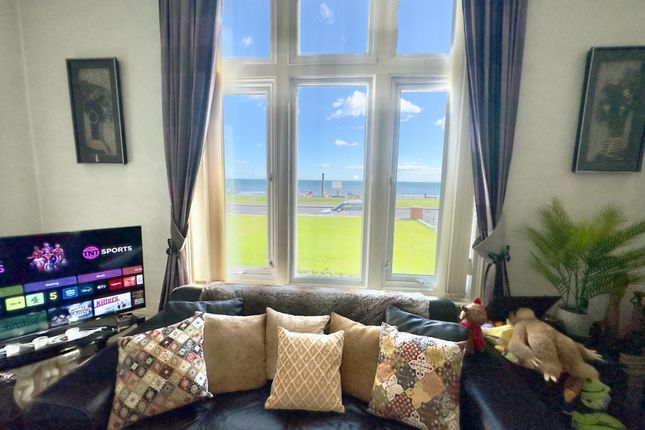 Flat B, 13 , The Cliff, Hartlepool photo 2