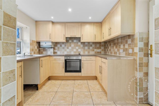 61, Cardiff Road, Cardiff photo 4