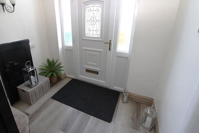 51, Lincoln Avenue, Lincoln Avenue, Trafford photo 2