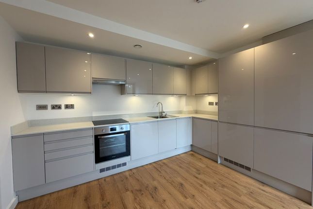 Flat 114, Westbrook Mills, Godalming photo 3