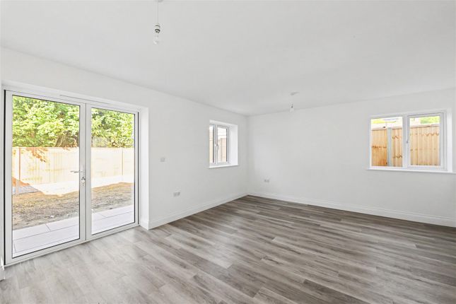 Dollins Rise, Hampden, Kimpton photo 3