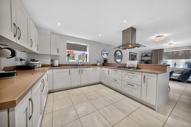 3 Tilsley Close, Warwick photo 2