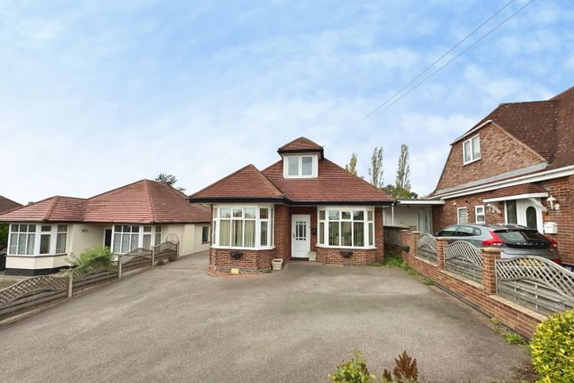 3-bed bungalow on Westfield Road, Swadlincote, £320,000
