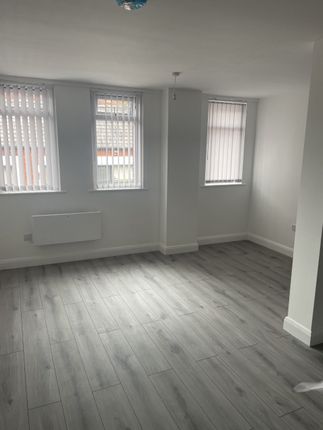 Thumbnail Flat to rent in Yorkshire Street, Oldham