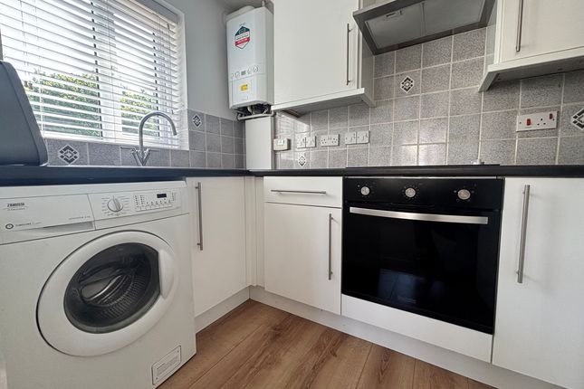 1 Lark Vale, Aylesbury photo 3