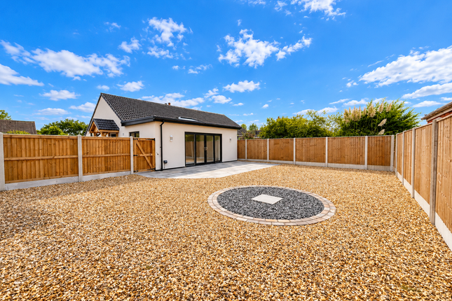 48, Parksway, Poulton-Le-Fylde photo 2