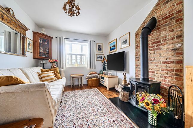 Rickyard Cottage Birdham Road, Chichester photo 2