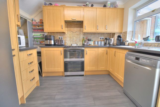 10, Peebles Place, Milton Keynes photo 3