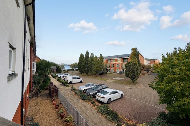 3 Emerald Crescent, Southampton photo 4