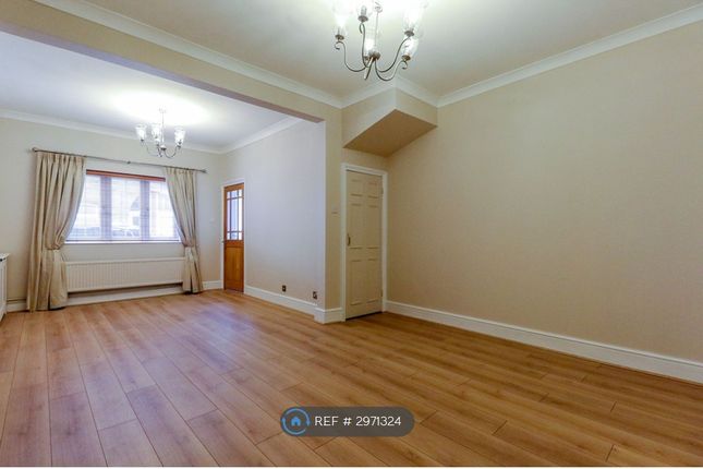 Swanfield Road, Waltham Cross photo 4