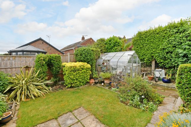 13, Byron Close, Dronfield photo 2