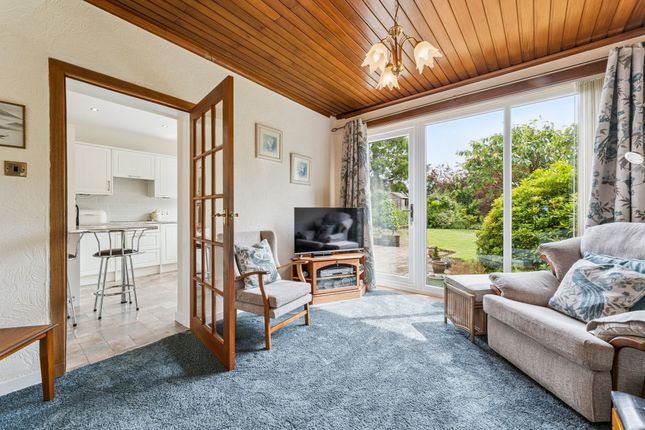 29 Westbourne Drive, Glasgow photo 3