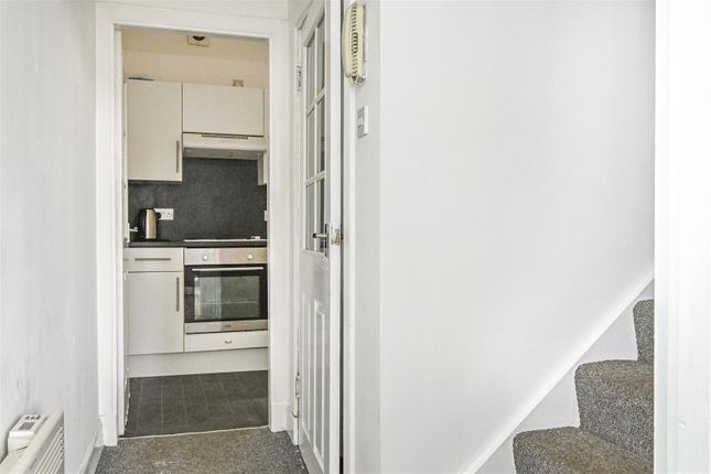 9, Hill Street, Wishaw photo 3