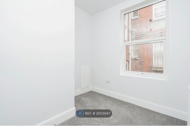 Flat to rent in Western Parade, Southsea