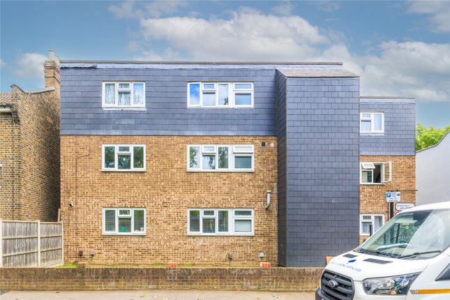 Thumbnail Flat to rent in Beresford Road, Walthamstow, London