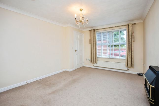 18, All Saints Court, Sutton-in-Ashfield photo 3