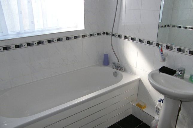 15, Larchwood Close, Essex photo 4