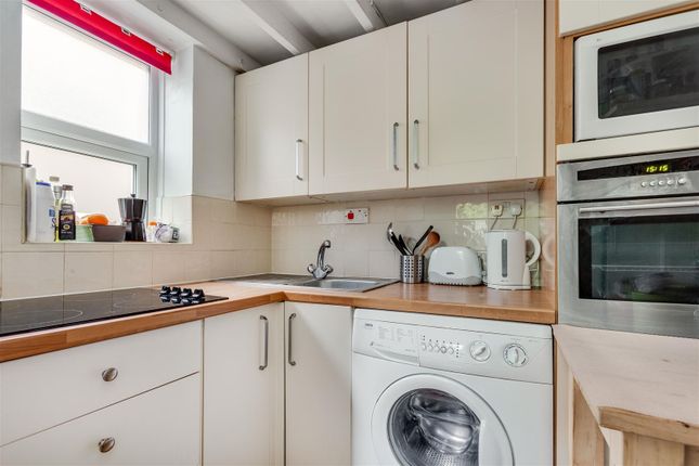 2, 17, Avenue South, Surbiton photo 5