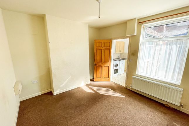Flat to rent in Grafton Street, Lincoln