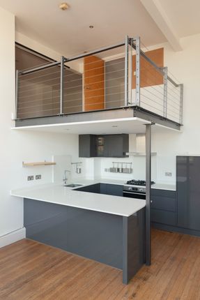 Flat 14 Grenier Apartments, 18 , Gervase Street, Peckham photo 3