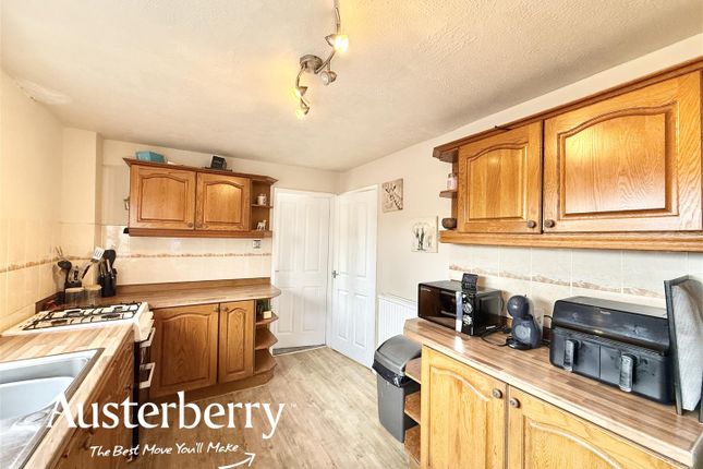 5, Graffam Grove, Stoke-On-Trent photo 4