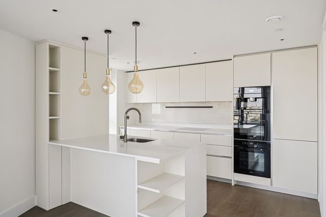 164 Cassini Apartments, Cascade Way, London photo 4
