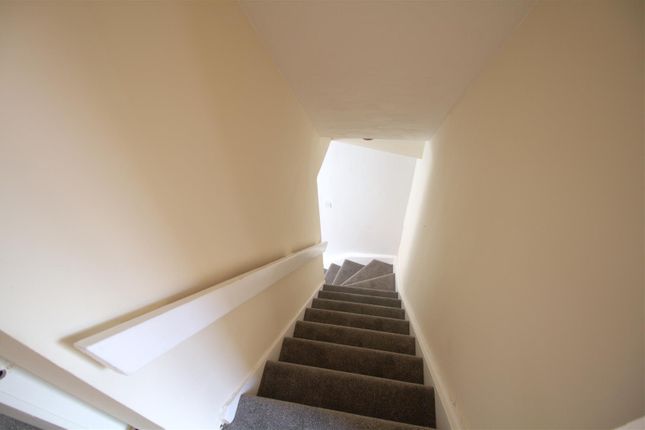 9, Abbeywood Avenue, Manchester photo 5