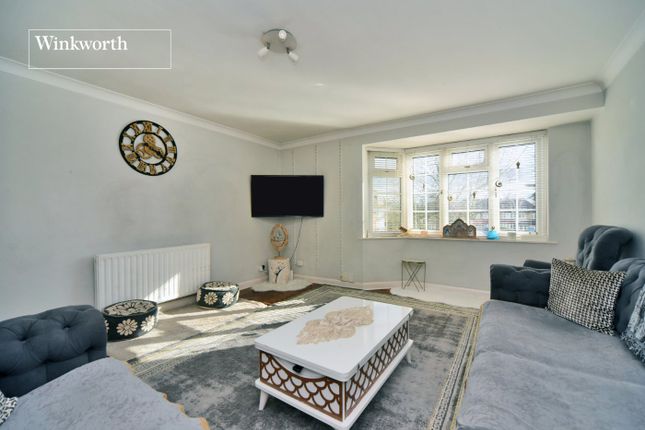 Flat 34, Yardley Court,, Hemingford Road, Sutton photo 4