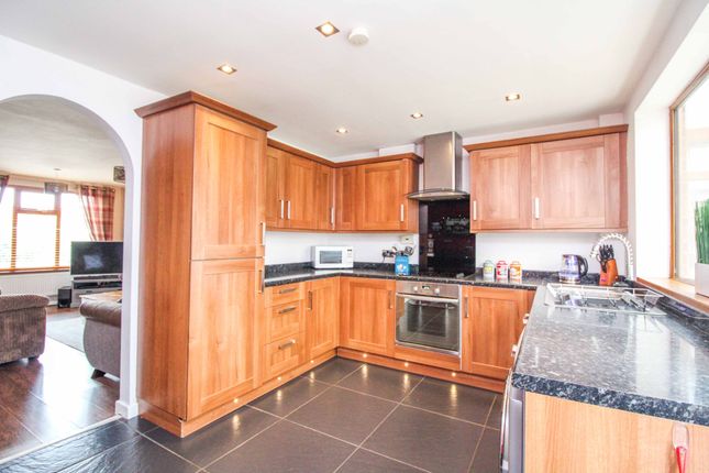 26, Albert Street, Alfreton photo 3