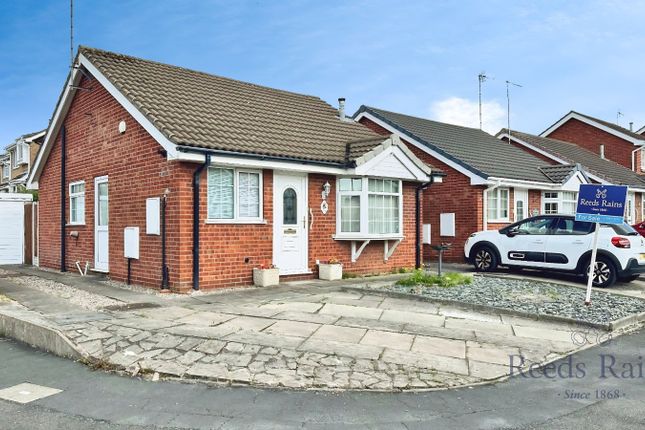 2-bed house on 17, Radstone Rise, Staffordshire, £180,000
