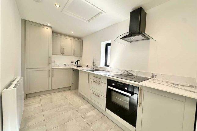 9, West End, Nottingham photo 2