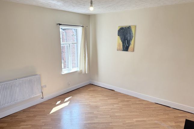2, Romney Street, Moston photo 2
