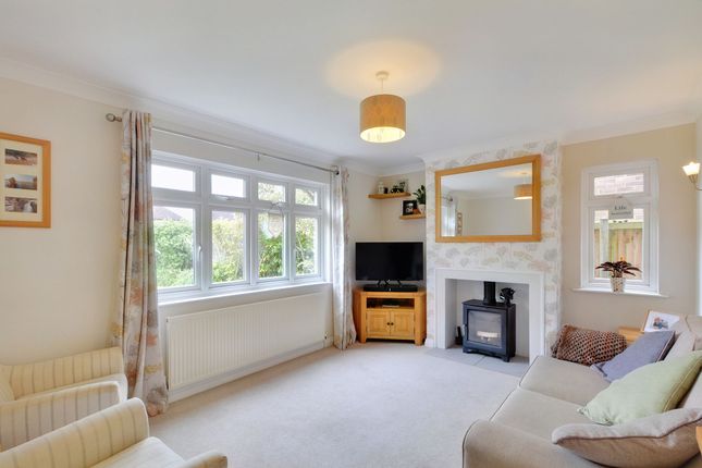 69 Sandyhurst Lane, Ashford photo 4