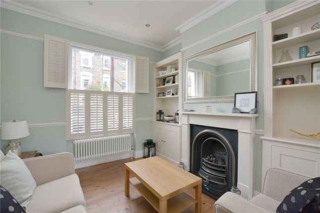 Terraced house to rent in Quentin Road, London
